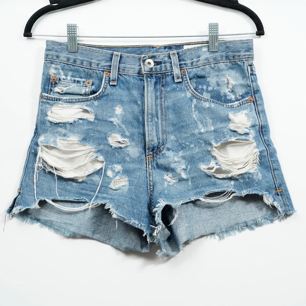 Rag & Bone/JEAN Distressed Denim Shorts Women’s Size 26 Light Wash Cutoff